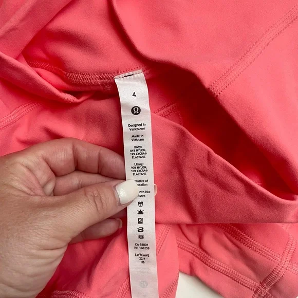 NWT Lululemon Align Shorts 4” in Raspberry Cream - Picture 8 of 8